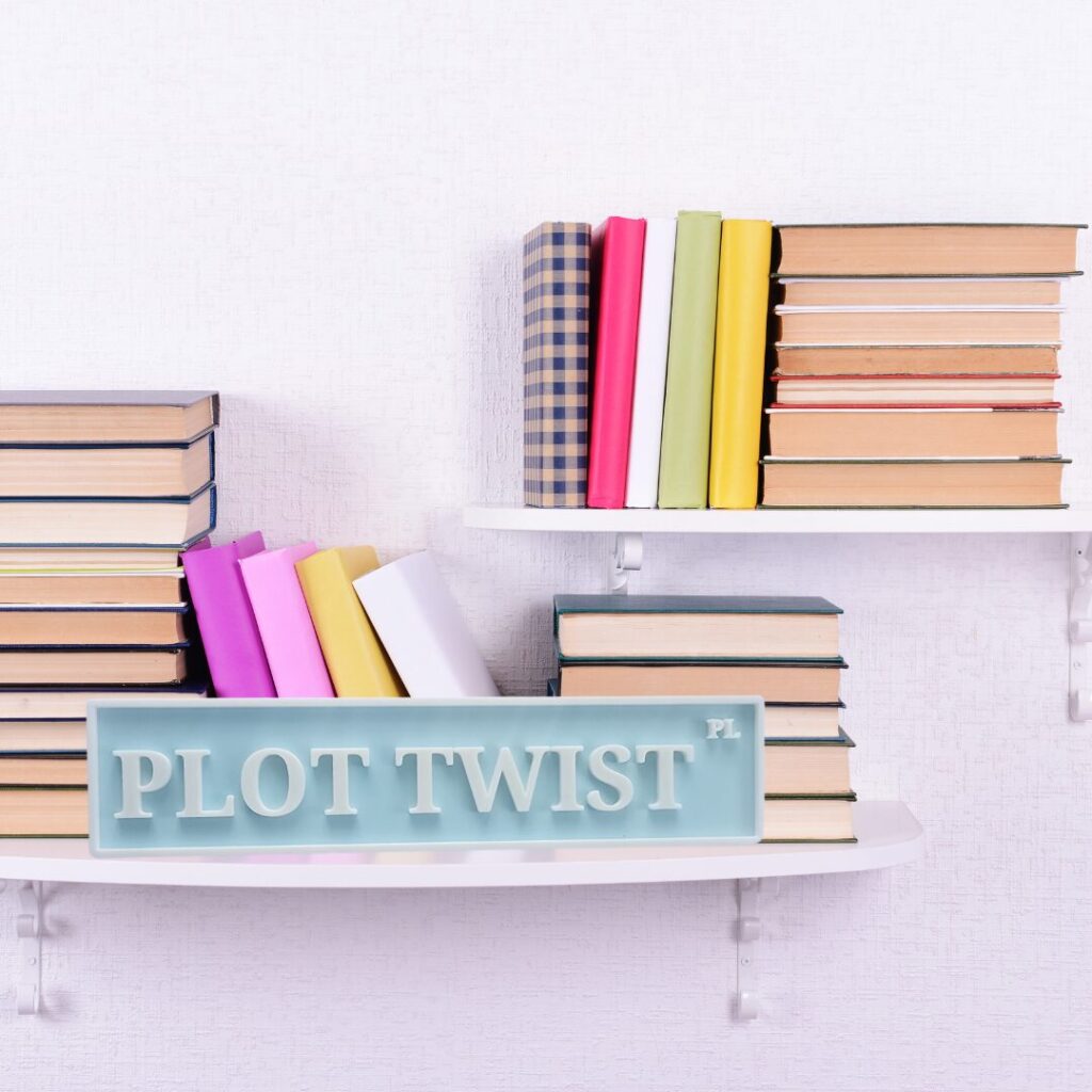 Plot Twist Pl 3D-Printed Bookshelf Sign - Mystery & Thriller Bookish Decor - Gift for Readers & Book Lovers